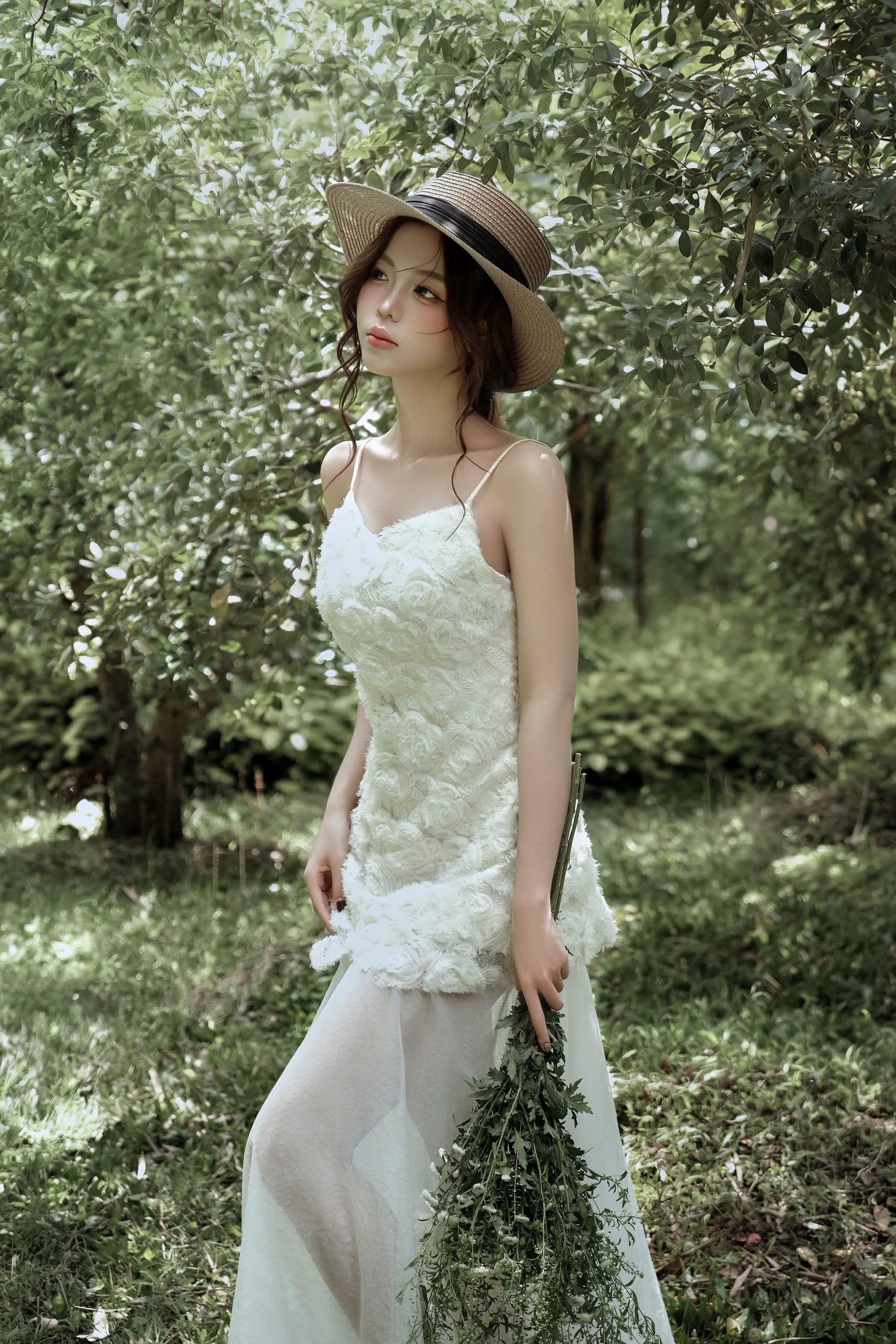 Hương Bùi — concept Nàng Thơ, ánh sáng tự nhiên nhẹ nhàng