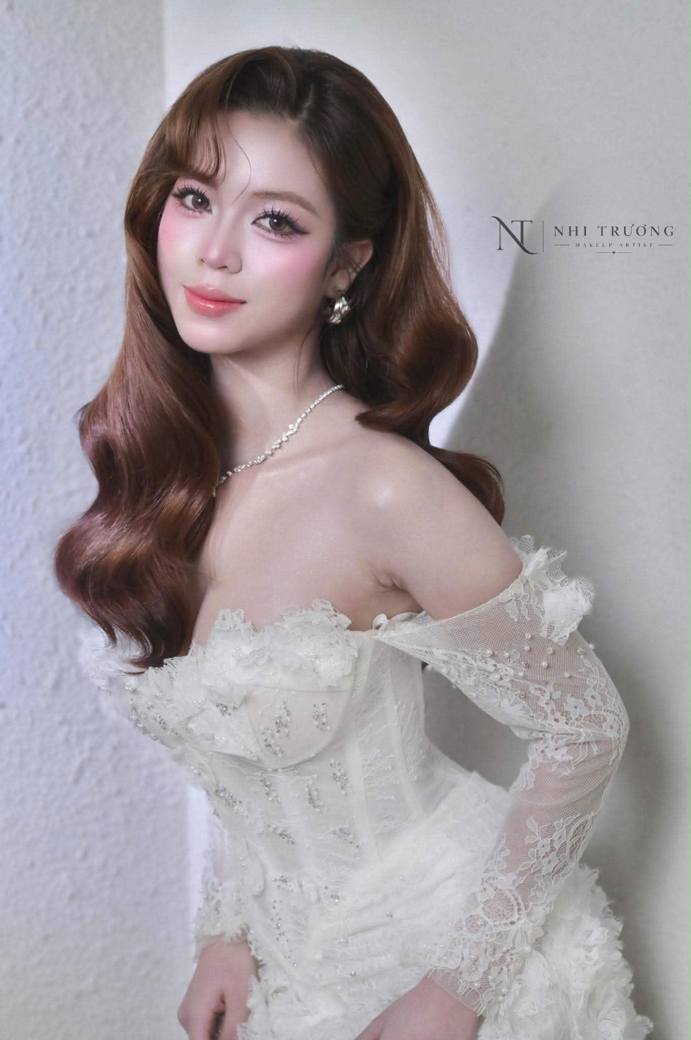Hương Bùi — concept Beauty, chân dung beauty editorial