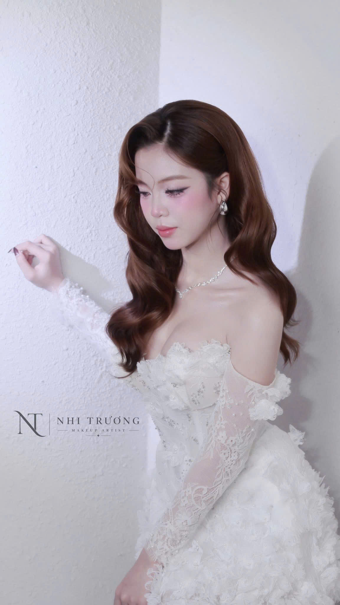 Hương Bùi — concept Beauty, glam và biểu cảm